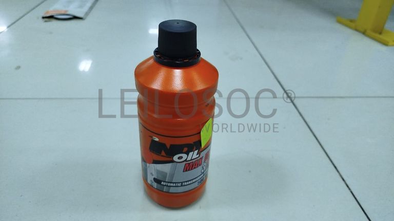 Diversos Óleo e Um Anti-Congelante