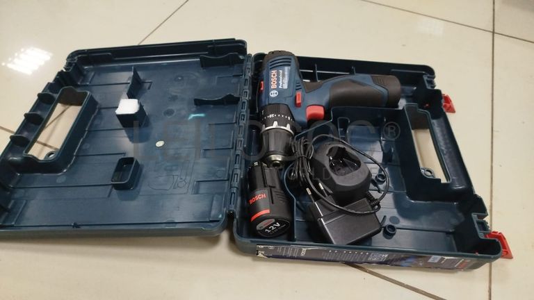 Parafusadeira, Berbequim, Rebarbadora e Martelo Pneumático