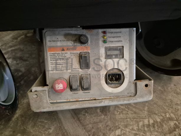 Plataforma Elevatória Crown · Ano 2010