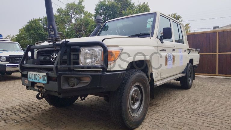 Toyota Land Cruiser 79-3,20m