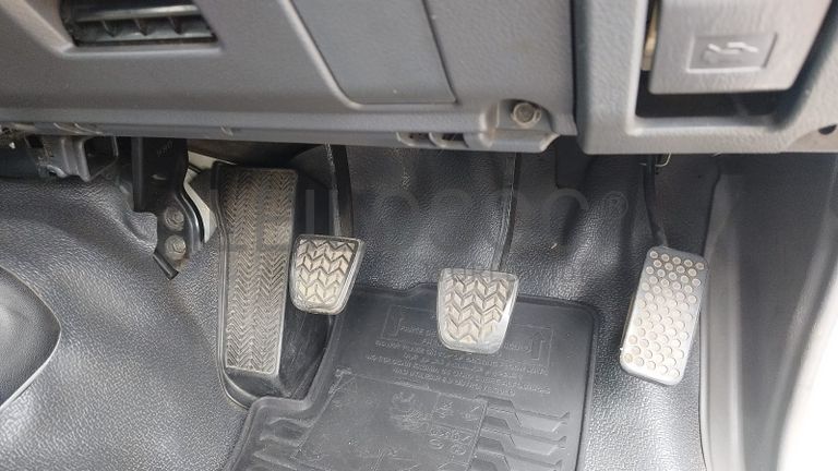 Toyota Land Cruiser 79-3,20m