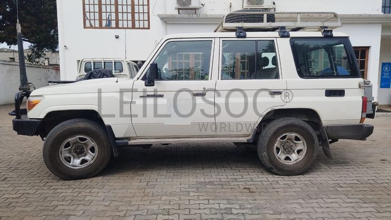 Toyota Land Cruiser 3.20m