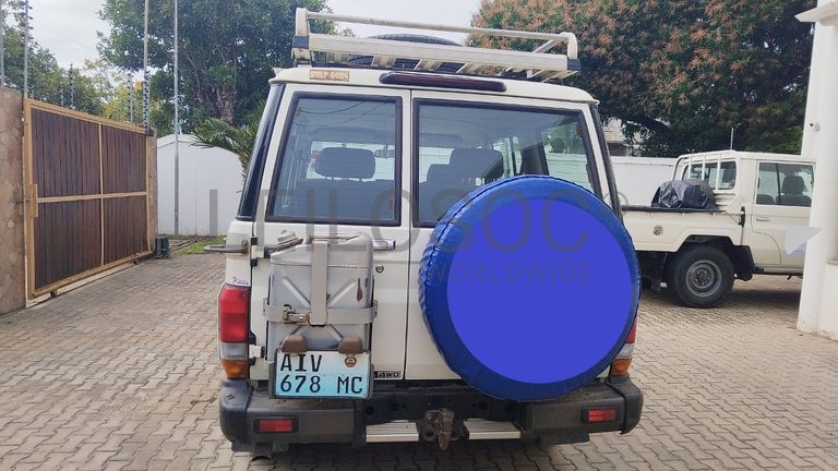 Toyota Land Cruiser 3.20m