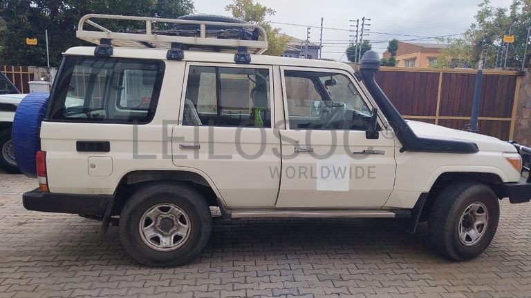 Toyota Land Cruiser 3.20m