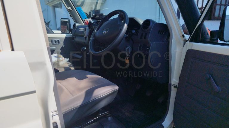 Toyota Land Cruiser LC76HZJ76R - 2,70m