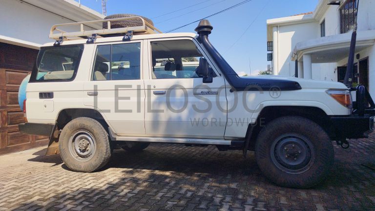 Toyota Land Cruiser LC76HZJ76R - 2,70m