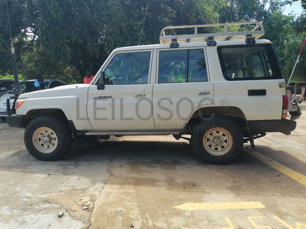 Toyota Land Cruiser - 2019