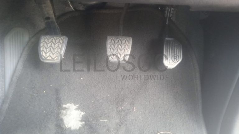 Toyota Land Cruiser - 2015