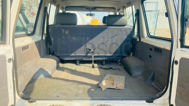 Toyota Land Cruiser - 2015