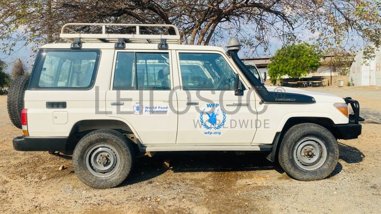 Toyota Land Cruiser - 2015