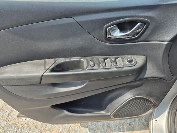 Renault Captur · Ano 2016