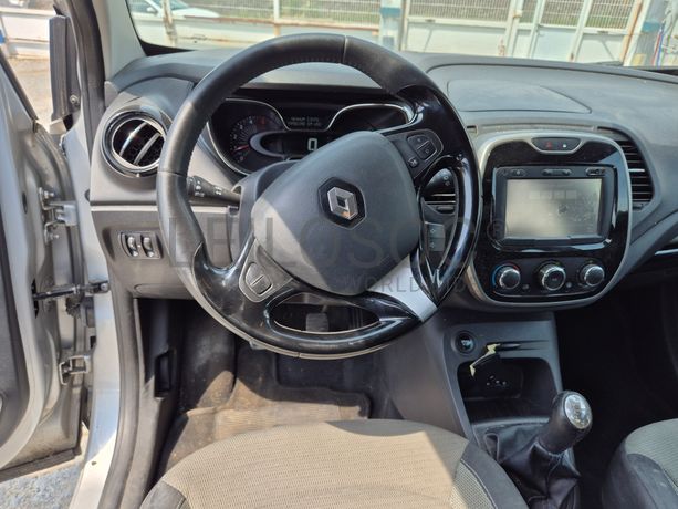 Renault Captur · Ano 2016