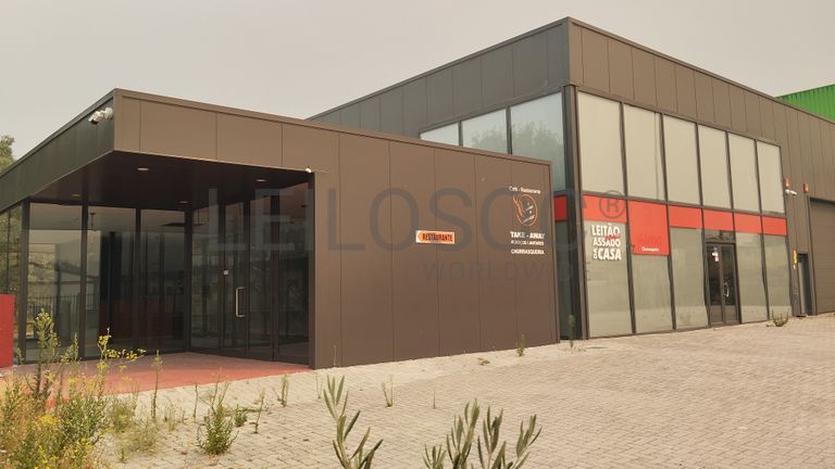 Estabelecimento Comercial com Recheio · Tortosendo, Covilhã