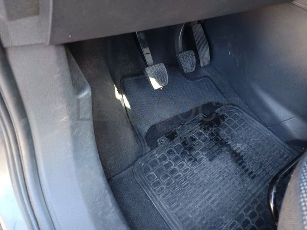 Opel Zafira · Ano 2011