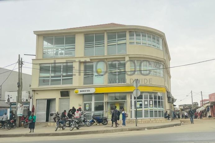 CAZENGA | LUANDA | Antiga Agência Bancária