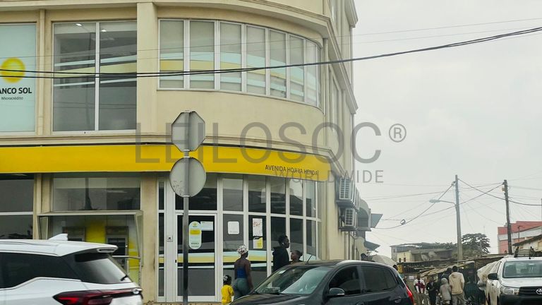 CAZENGA | LUANDA | Antiga Agência Bancária