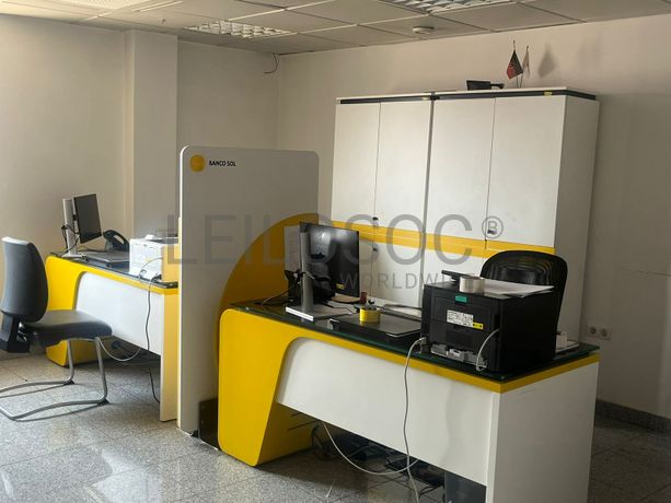 BAIRO COMERCIAL | LUBANGO | Antiga Agência Bancária
