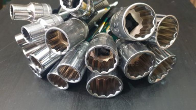 CONJUNTO 18 CHAVES DE CAIXA 12 PONTOS DE 1/2"