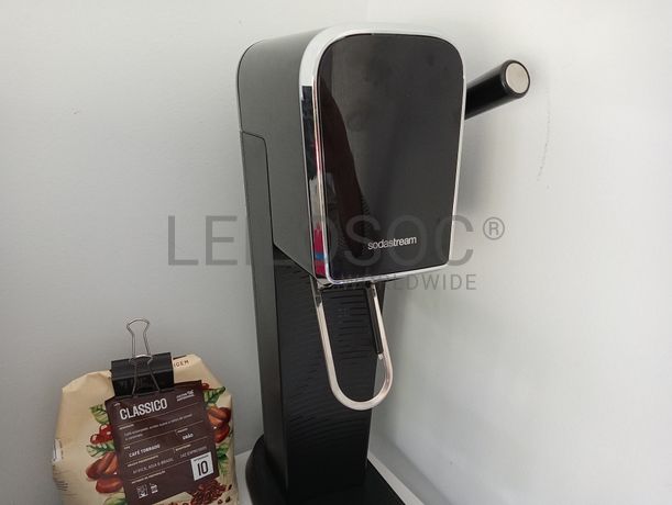 Mobiliário e Decoração · Equipamentos