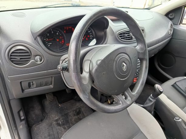 Renault Clio · Ano 2010