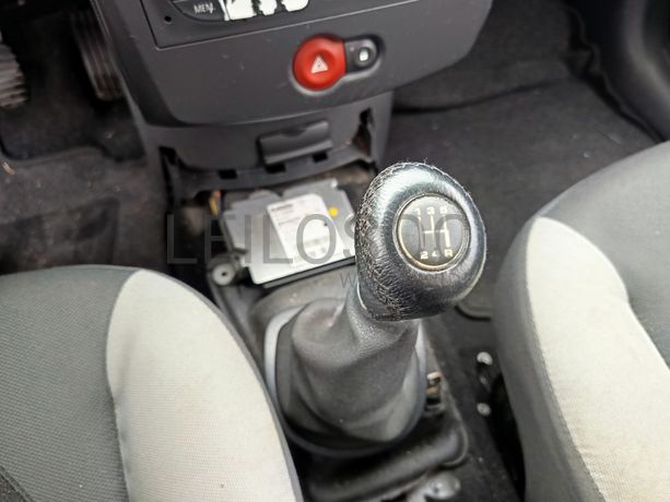 Renault Clio · Ano 2010
