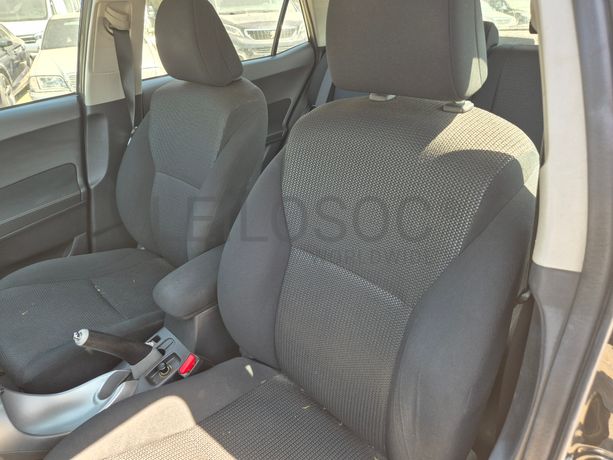 Toyota Auris · Ano 2012