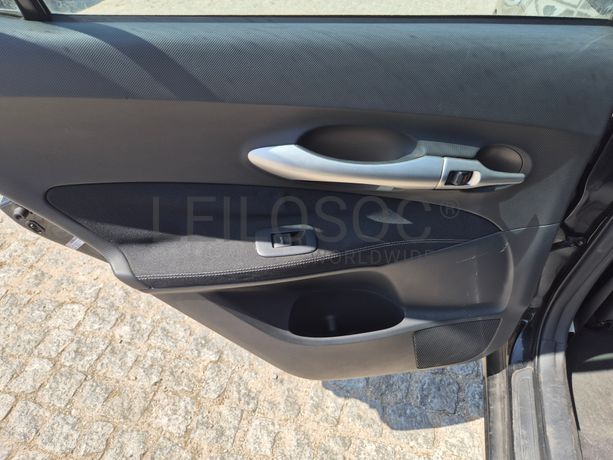 Toyota Auris · Ano 2012