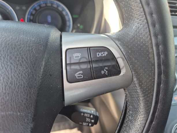 Toyota Auris · Ano 2012