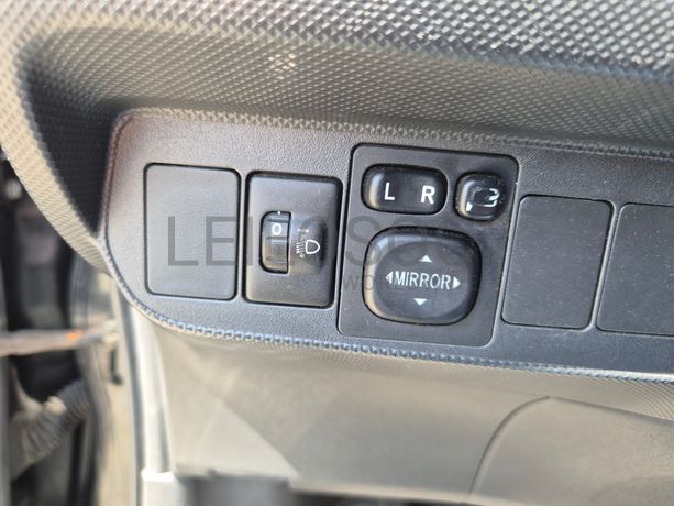 Toyota Auris · Ano 2012