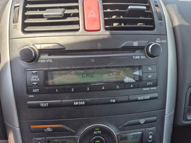 Toyota Auris · Ano 2012