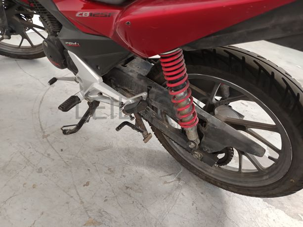 HONDA CB 125 F · Ano 2015