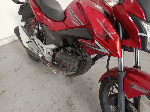 HONDA CB 125 F · Ano 2015