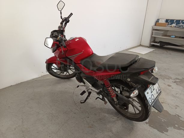 HONDA CB 125 F · Ano 2015