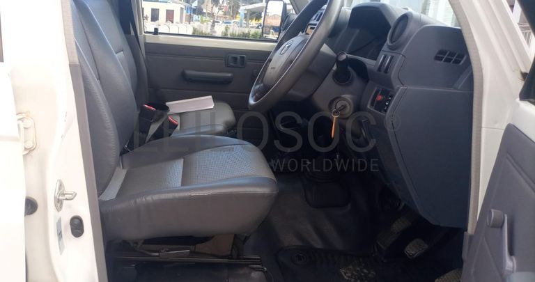 Toyota Landa Cruiser - 2,70m