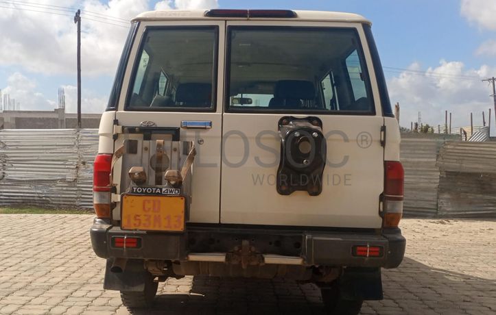 Toyota Land Cruiser - 2,70m