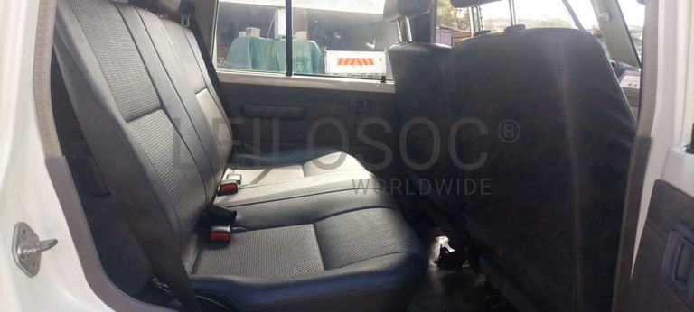 Toyota Land Cruiser - 2,70m