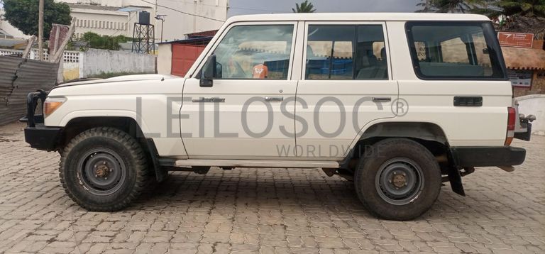 Toyota Land Cruiser - 2,70m