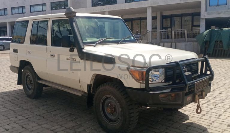 Toyota Land Cruiser - 2,70m