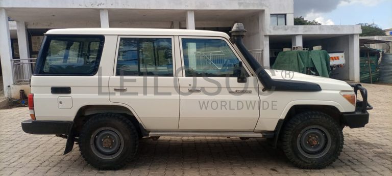 Toyota Land Cruiser - 2,70m