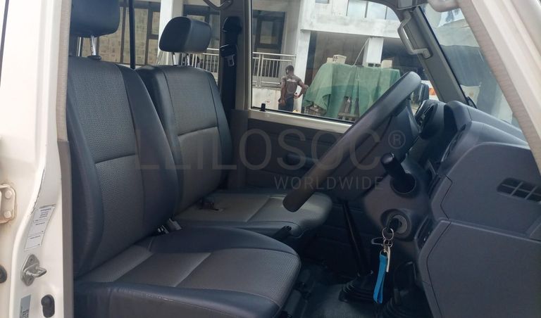 Toyota Land Cruiser - 2,70m