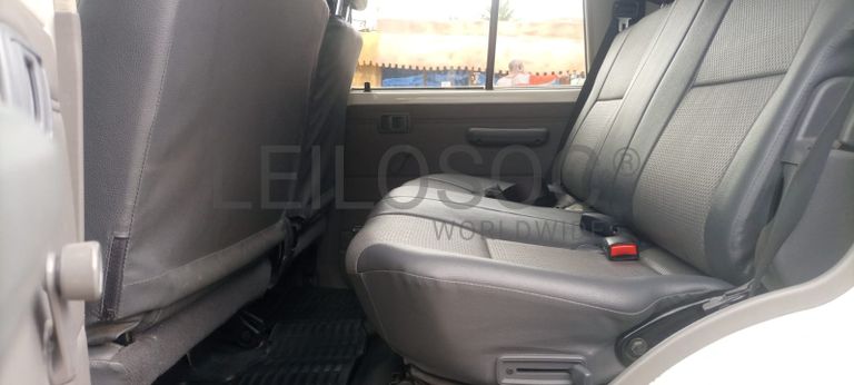 Toyota Land Cruiser - 2,70m