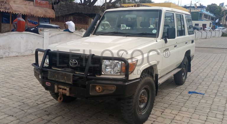 Toyota Land Cruiser - 2,70m
