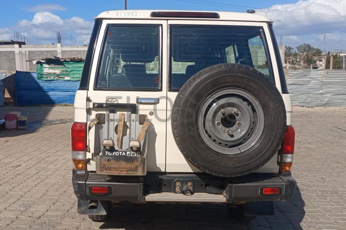 Toyota Land Cruiser - 2,70m