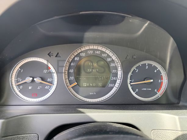 Mercedes-Benz C220 · Ano 2008