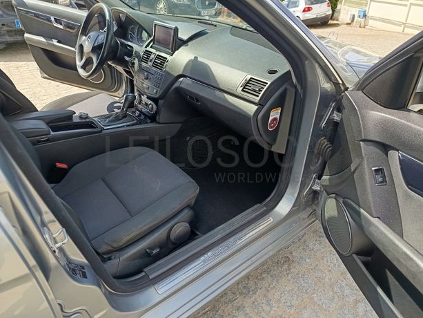 Mercedes-Benz C220 · Ano 2008