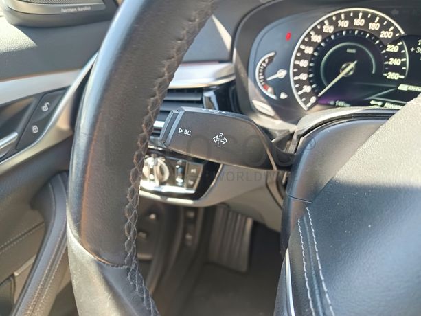 BMW 530 E Plug-in-Hybrid · Ano 2019