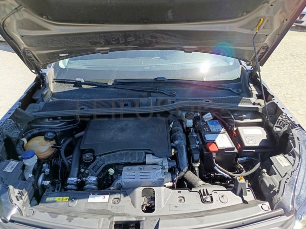 Peugeot 2008 · Ano 2020