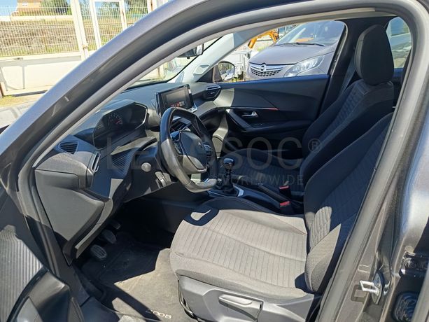 Peugeot 2008 · Ano 2020