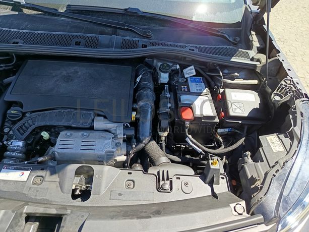 Peugeot 2008 · Ano 2020