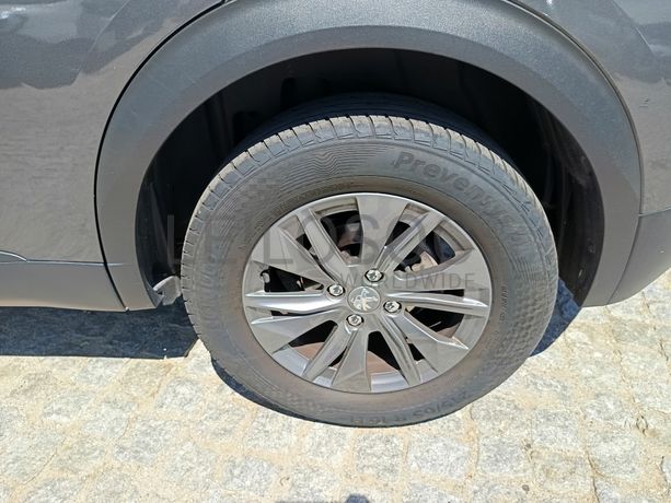 Peugeot 2008 · Ano 2020